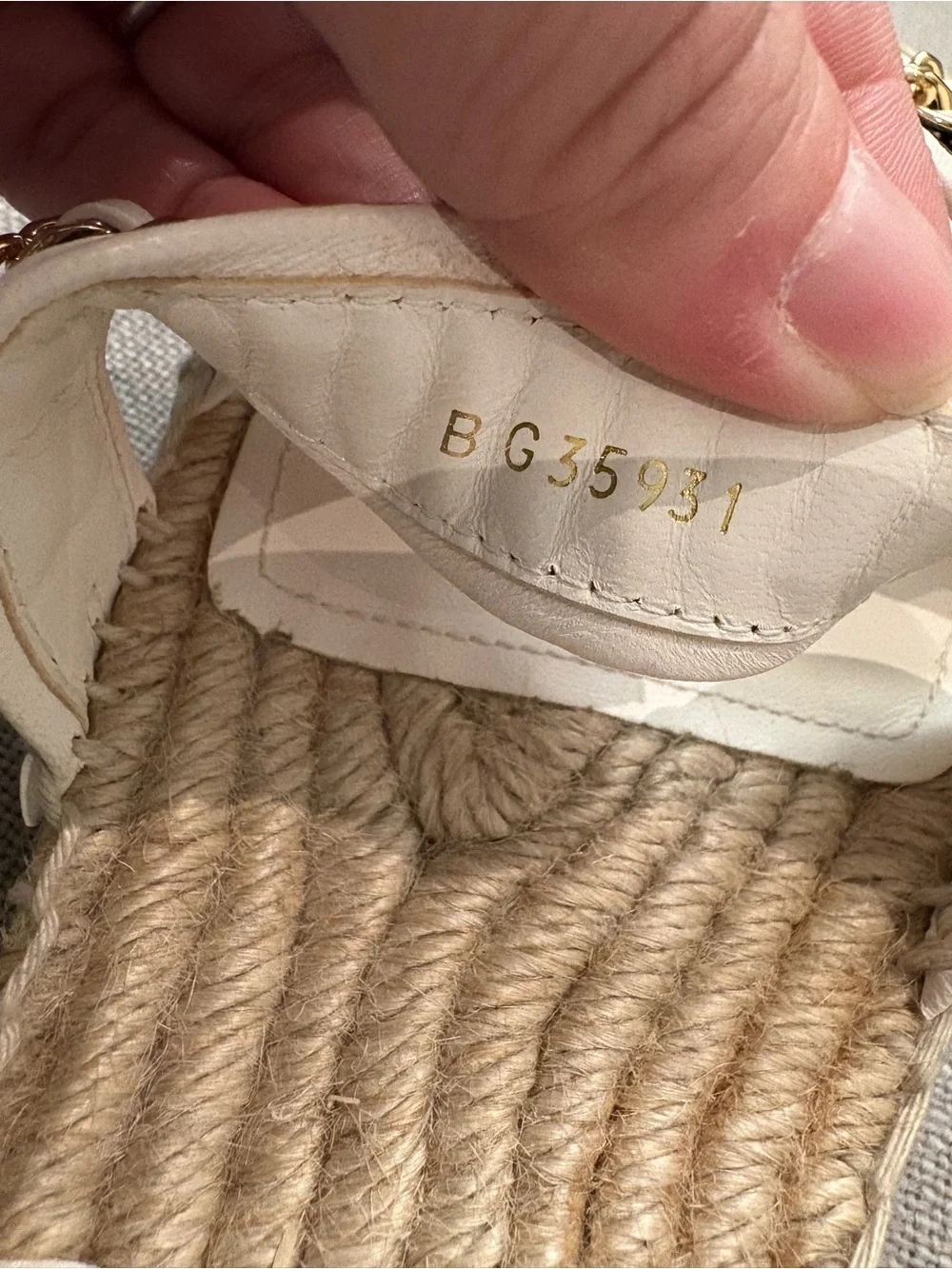 CHANEL size 42